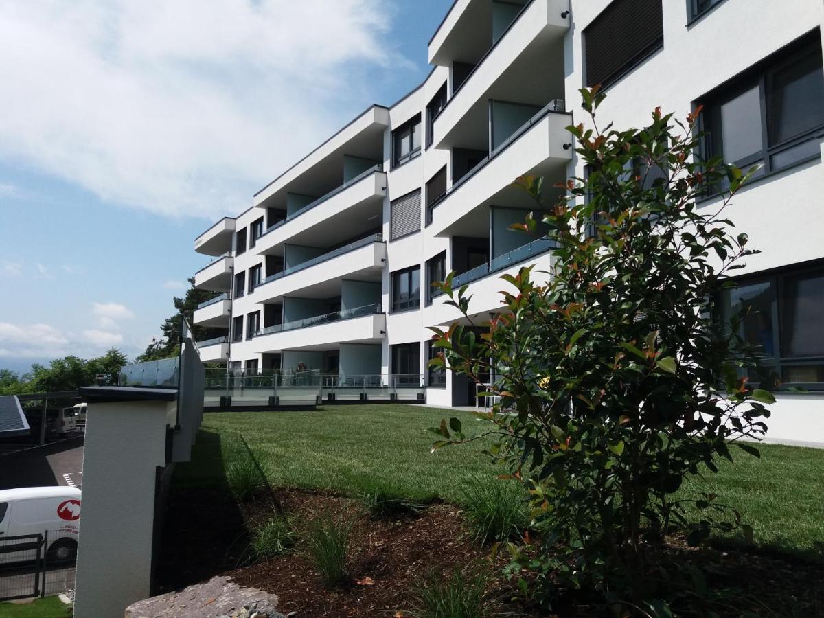 Top 5 Alpe Maritima - Traumhafte Ferienwohnung Mit Seeblick Und Bergkulisse Am Ossiacher See Annenheim Exterior photo